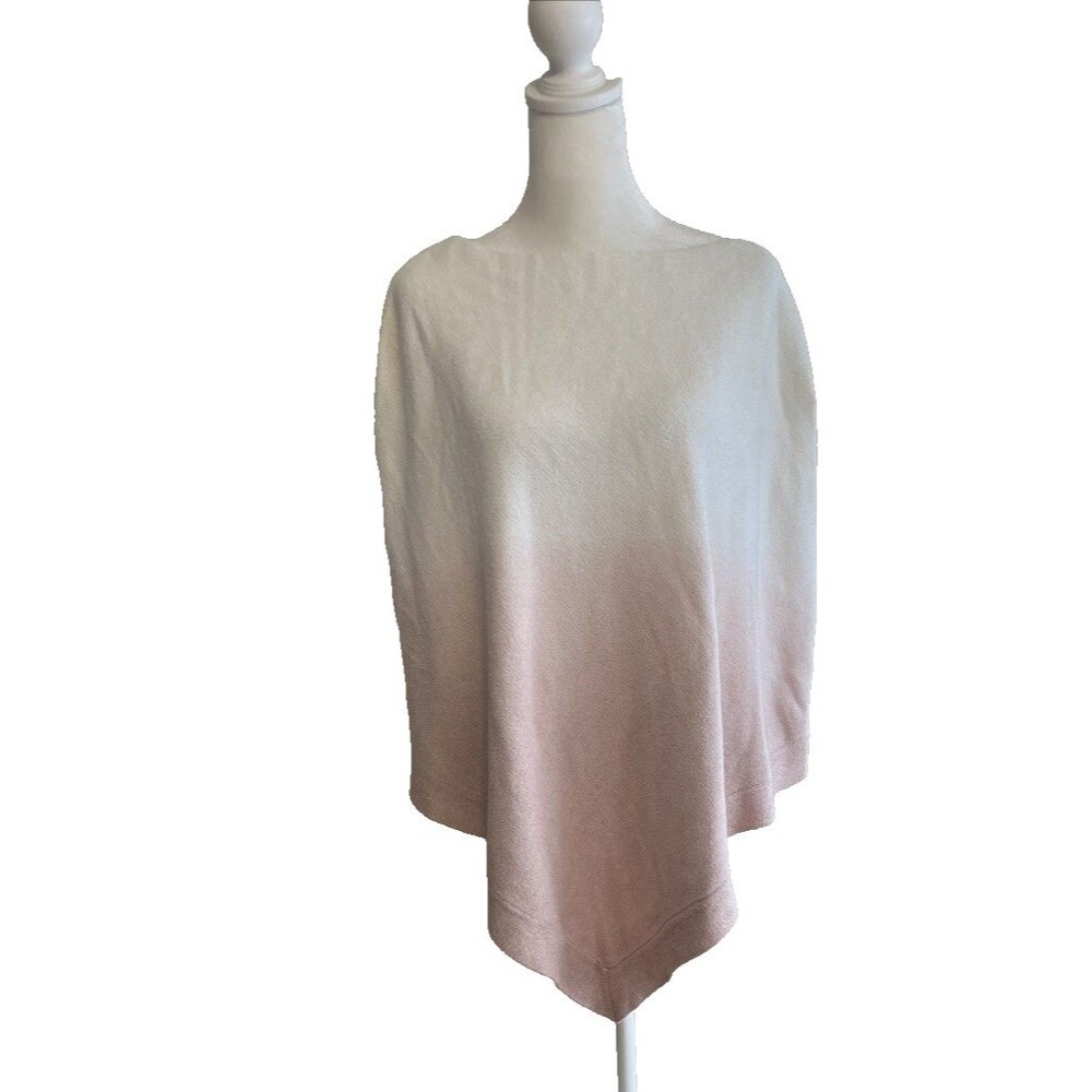 NWT Barefoot Dreams Cozy Chic Ultra Lite Ocean Breeze Poncho Pink One Size